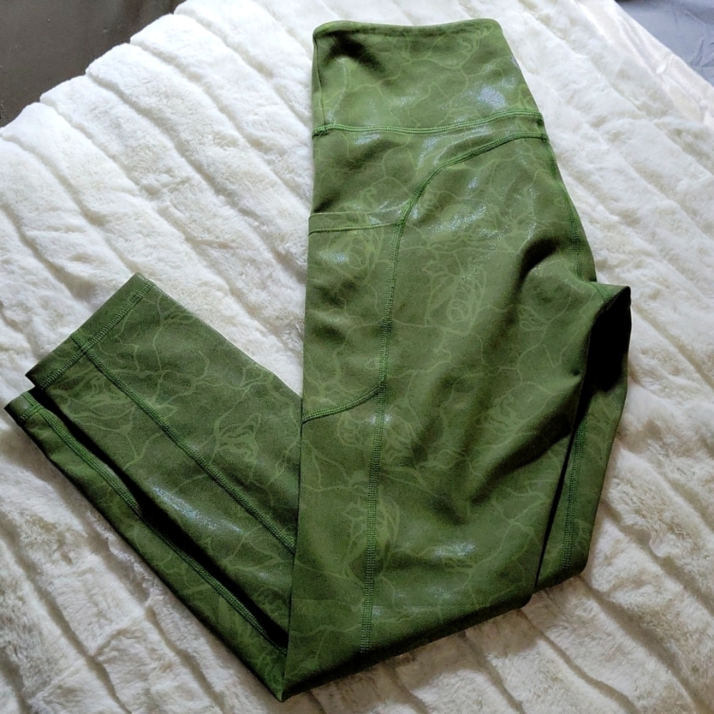 Zyia Olive Maze Pocket Light N Tight